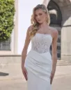 Eira con manga