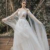 Off shoulder manga abierta tul con aplicación