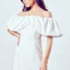 Off shoulder manga abullonada