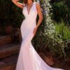 Sirena con cauda escote v profundo sin espalda detalle moño