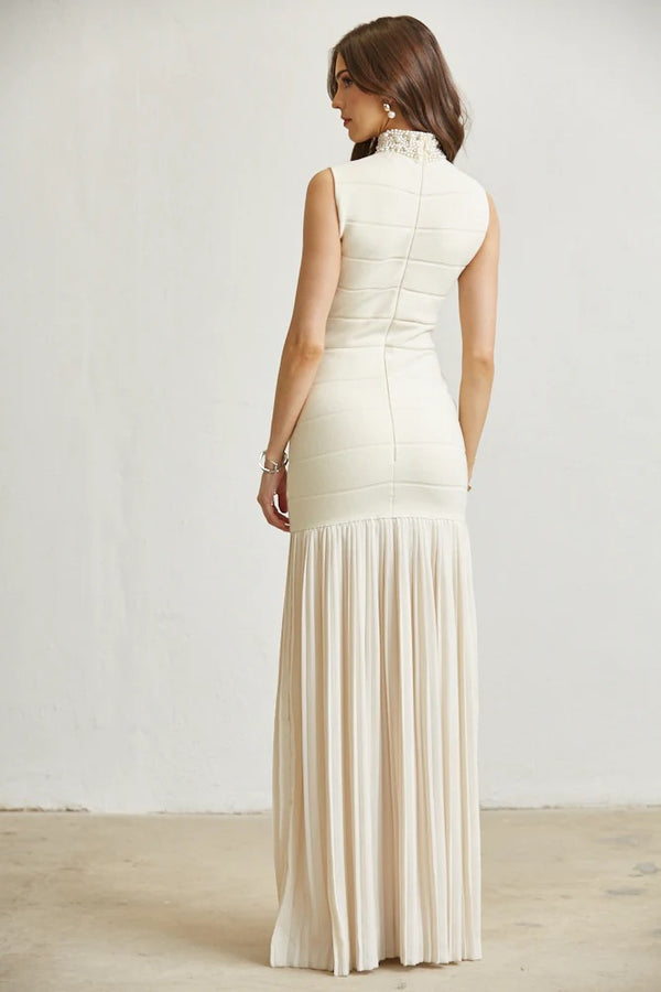 Cuello alto plisado con detalle de perlas - Image 2
