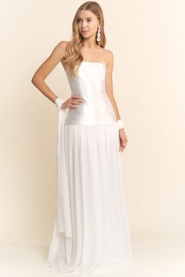 Strapless corte A tafeta con chiffon